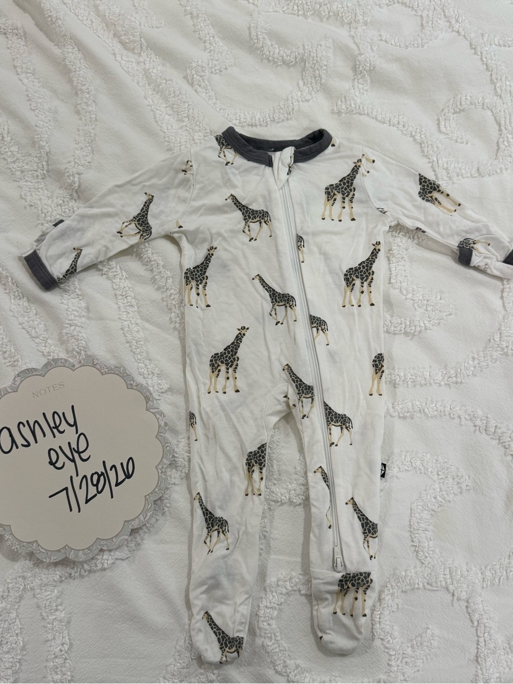 Kyte BABY White Footed One-Piece with Giraffe Print